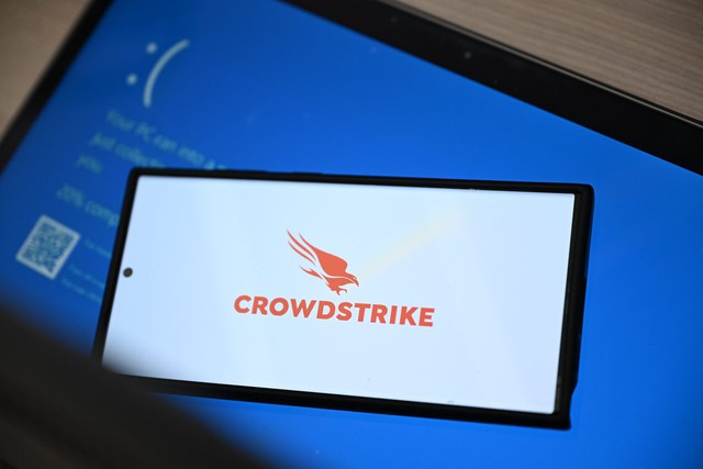  CrowdStrike: Khi "vị cứu tinh" an ninh mạng vô tình "đánh sập" thế giới- Ảnh 1.