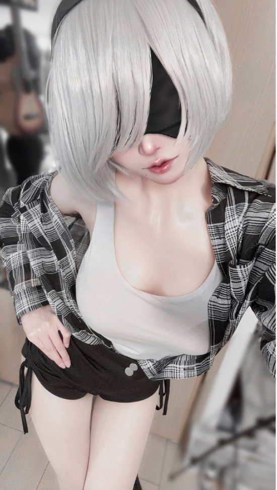 1723479994-cosplay-2b-4.jpg