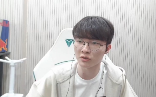 1732697841-t1-faker-zeus-2.jpg