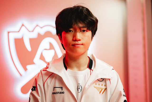 1734503199-rekkles-t1-faker-3.jpg