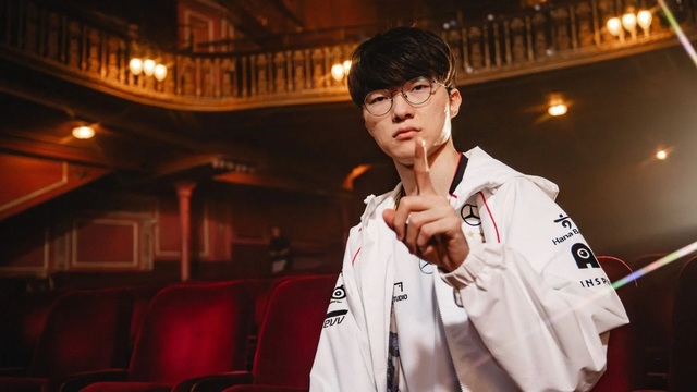 1734796664-faker-lck-awards2024-2.jpg