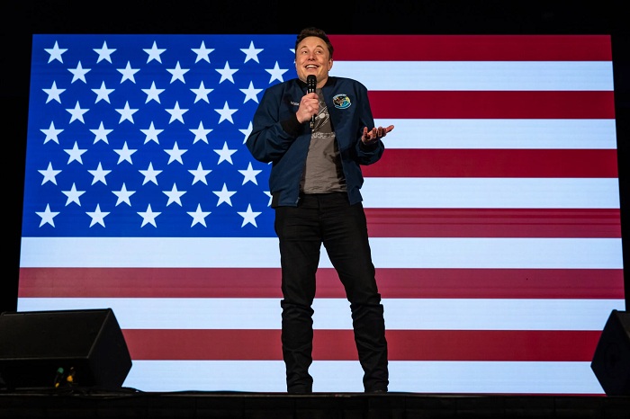 1737528406-elonmusk-at-a-event.jpg