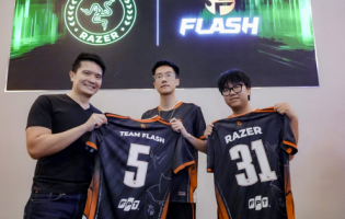 Team Razer củng cố đội hình Esports với Team Flash Việt Nam