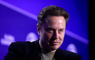 Tỉ phú Elon Musk nhắm đến Microsoft trong đơn kiện OpenAI