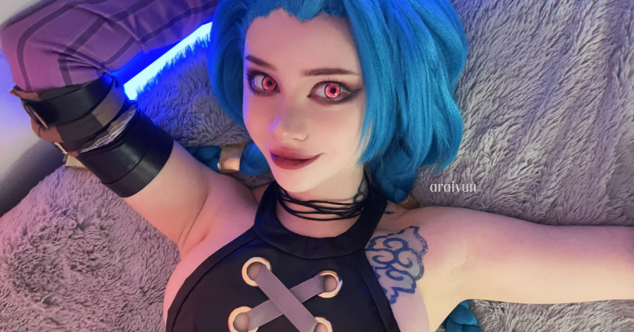 Cosplay Jinx phiên bản đầy gợi cảm, hot girl nhận kết đắng từ trò "chơi dại"