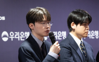 Faker tiết lộ tình trạng “khó tin” về T1 hiện tại và tâm sự về Doran sau LCK Awards 2024