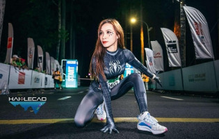 Hóa người nhện chạy Marathon, hot girl khiến dân tình ráo riết săn lùng “info”