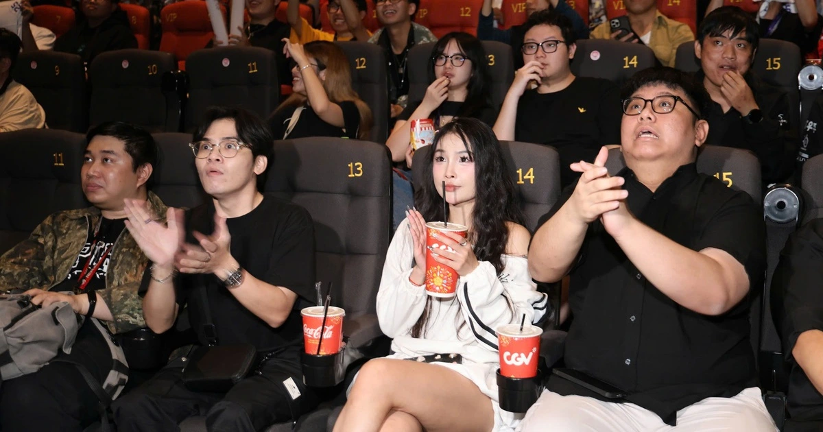 Nghẹt thở trước chiến thắng của T1 VALORANT tại Viewing Party Masters Bangkok