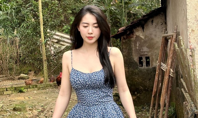 Ngắm loạt ảnh đời thường làm người xem "xốn xang" của hot girl bánh tráng