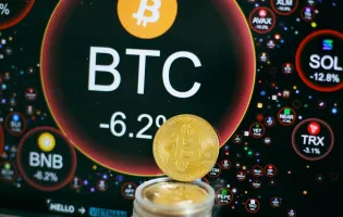 Bitcoin 'tắm máu': Dân chơi tiền số đang sợ hãi cực độ